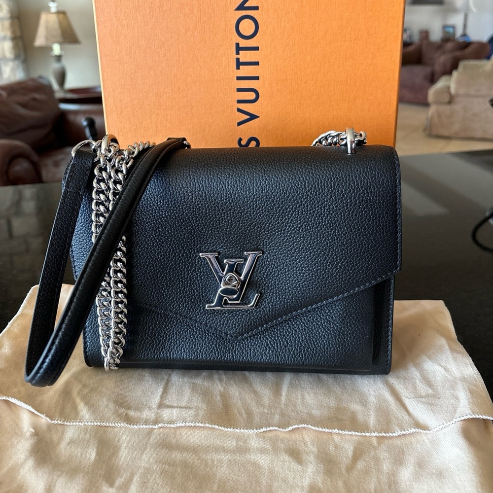 Louis Vuitton Mylockme BB Chain bag